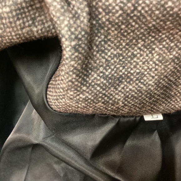 Blazer - Picture 2 of 3